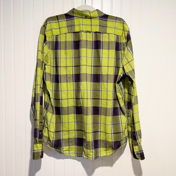 Vince Green Plaid Lightweight Button Down Shirt Size Large - Picture 5 of 5